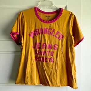 🍁CLOSET CLEAROUT🍁 Wrangler Vibrant Graphic Ringer Tee